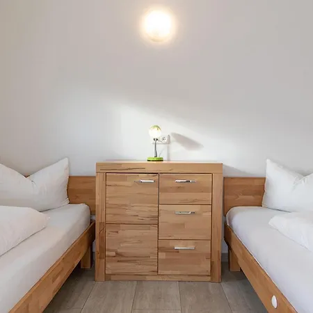 Bungis Ferien Direkt Am Grimnitzsee, Karree 09 Barrierefrei Ferienhaus
