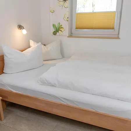 Ferienhaus Bungis Ferien Direkt Am Grimnitzsee, Karree 09 Barrierefrei