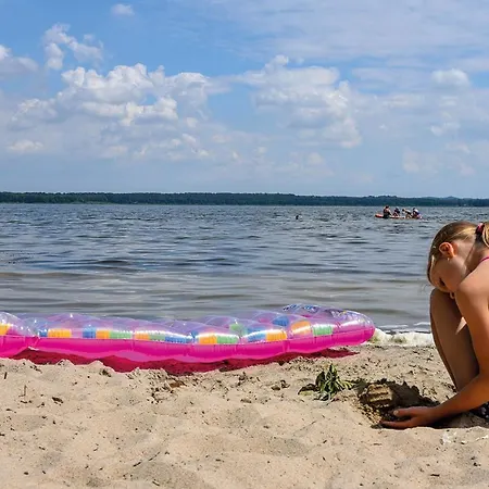 Ferienhaus Bungis Ferien Direkt Am Grimnitzsee, Karree 09 Barrierefrei